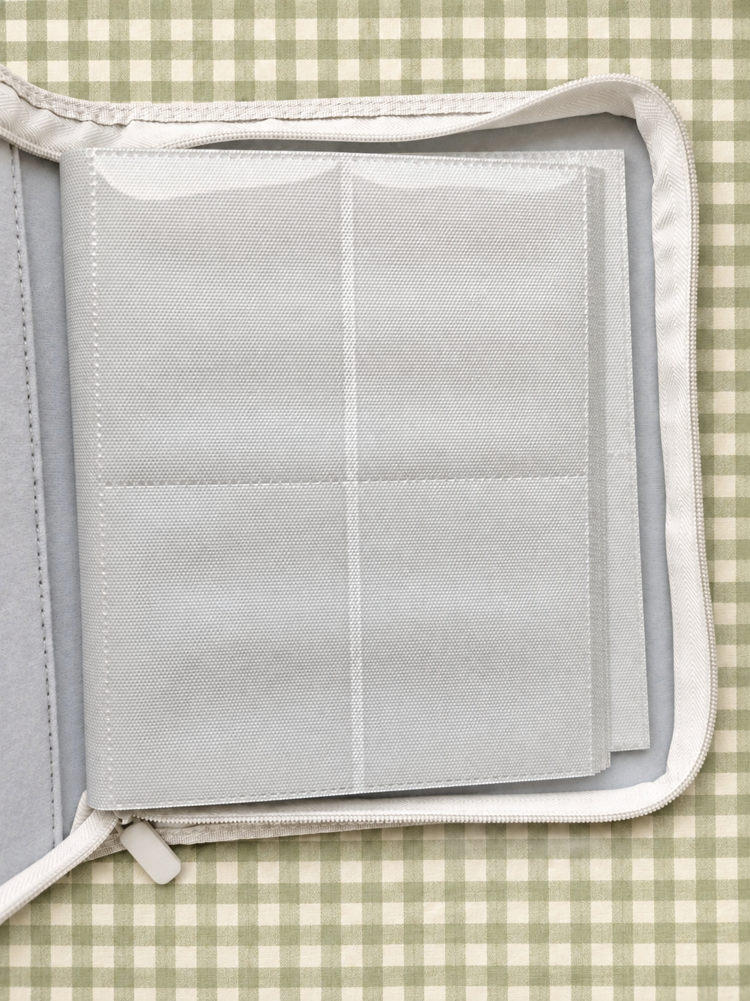 WHITE 4-POCKET TOPLOADER BINDER